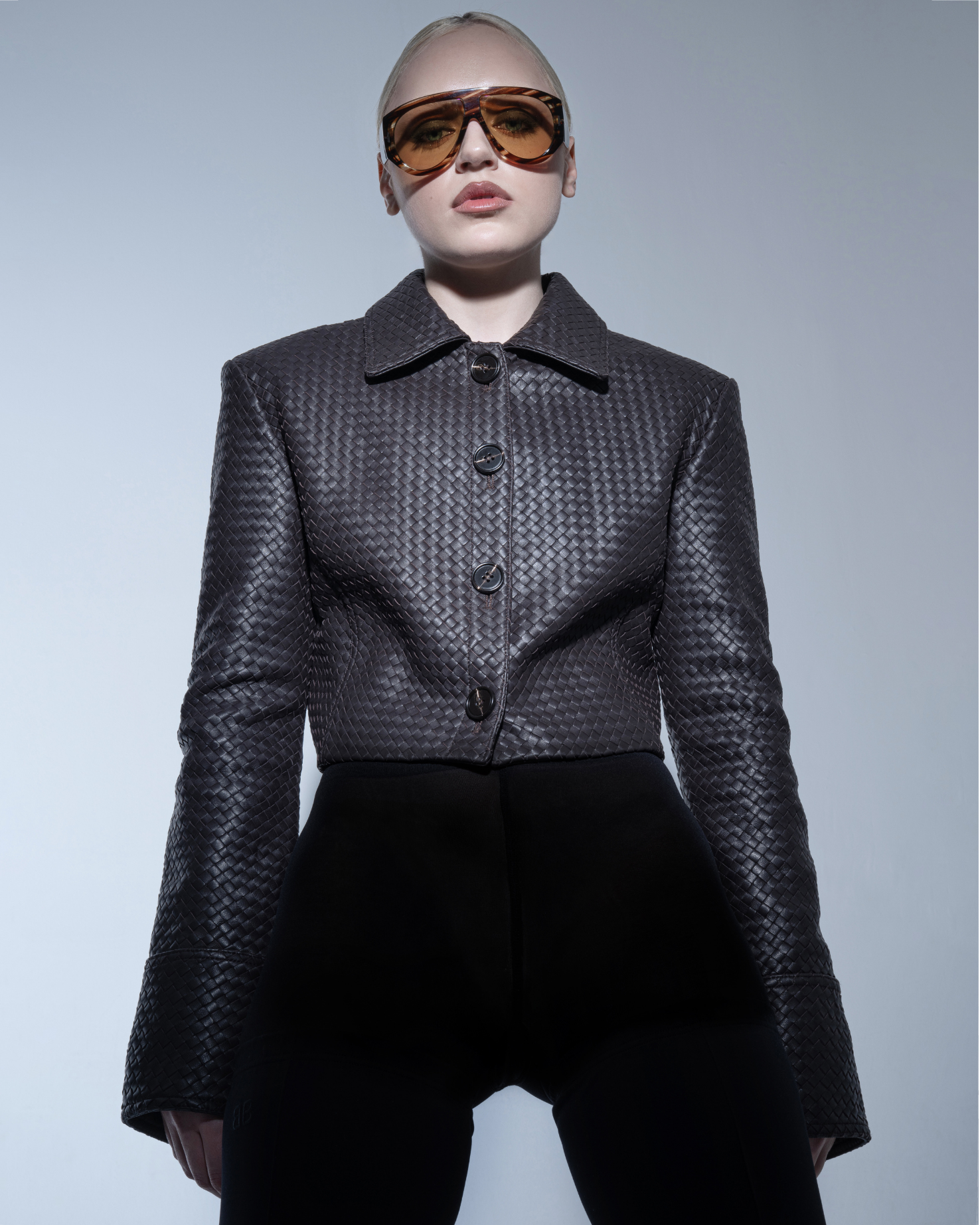 Brown woven cropped jacket