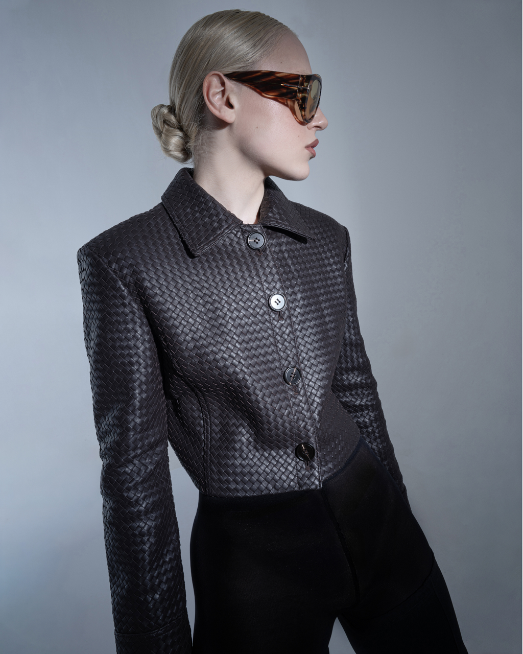 Brown woven cropped jacket