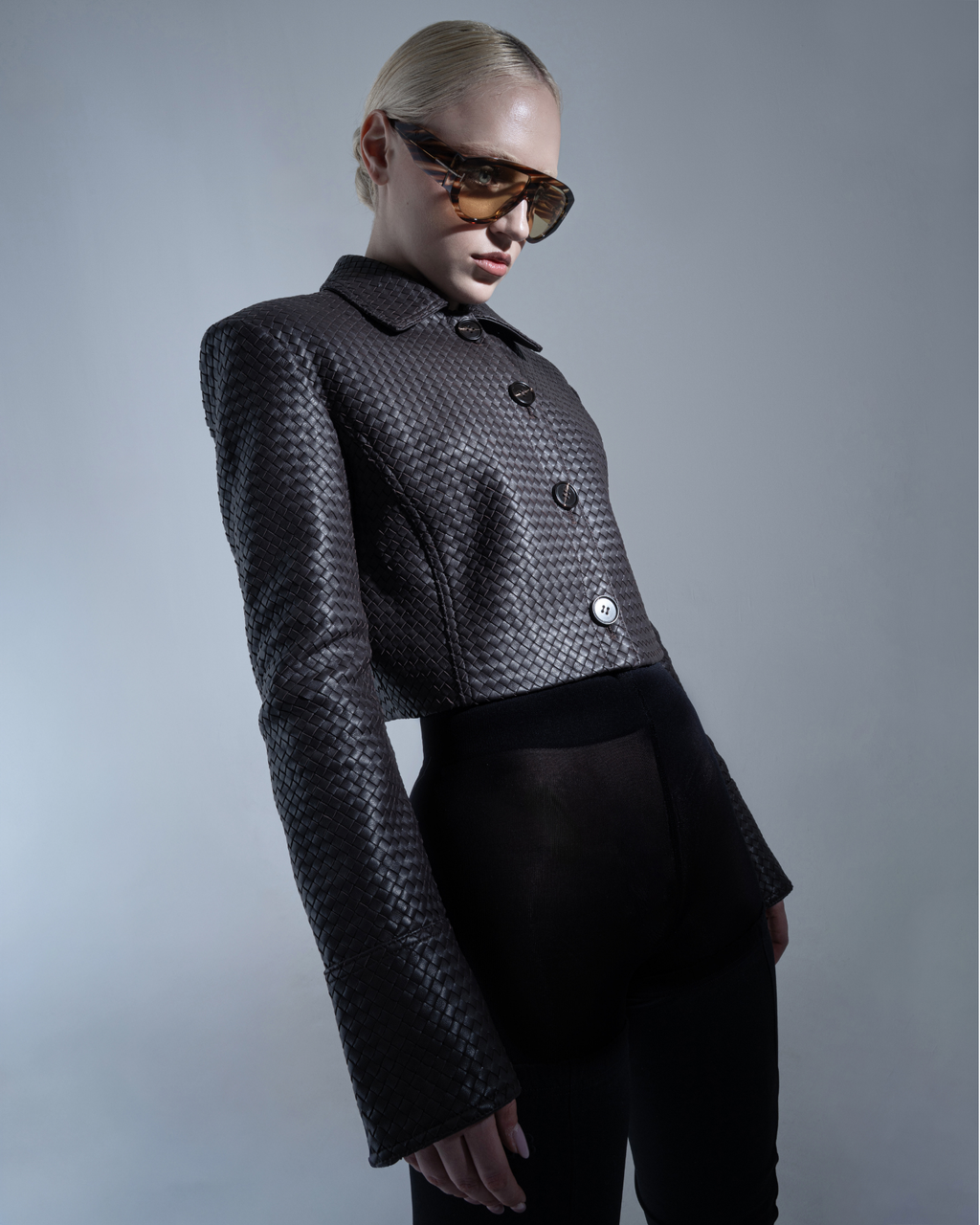 Brown woven cropped jacket