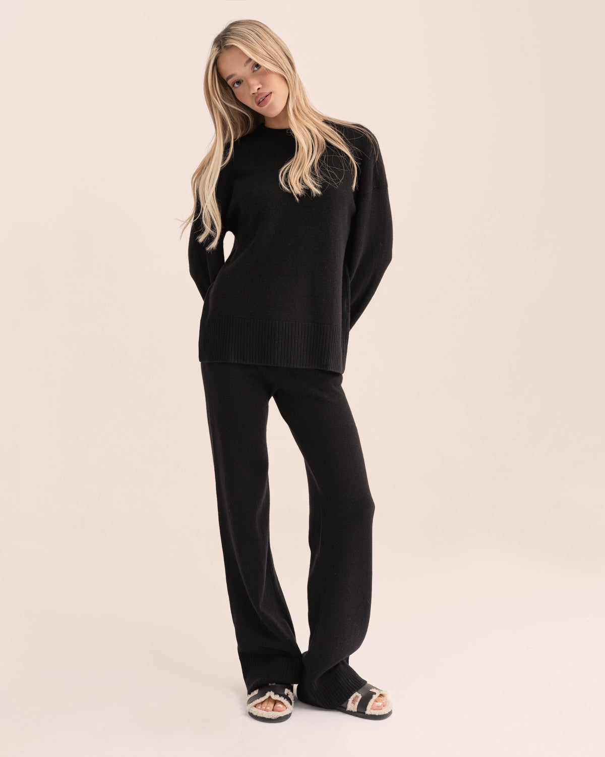 Stella black knit set