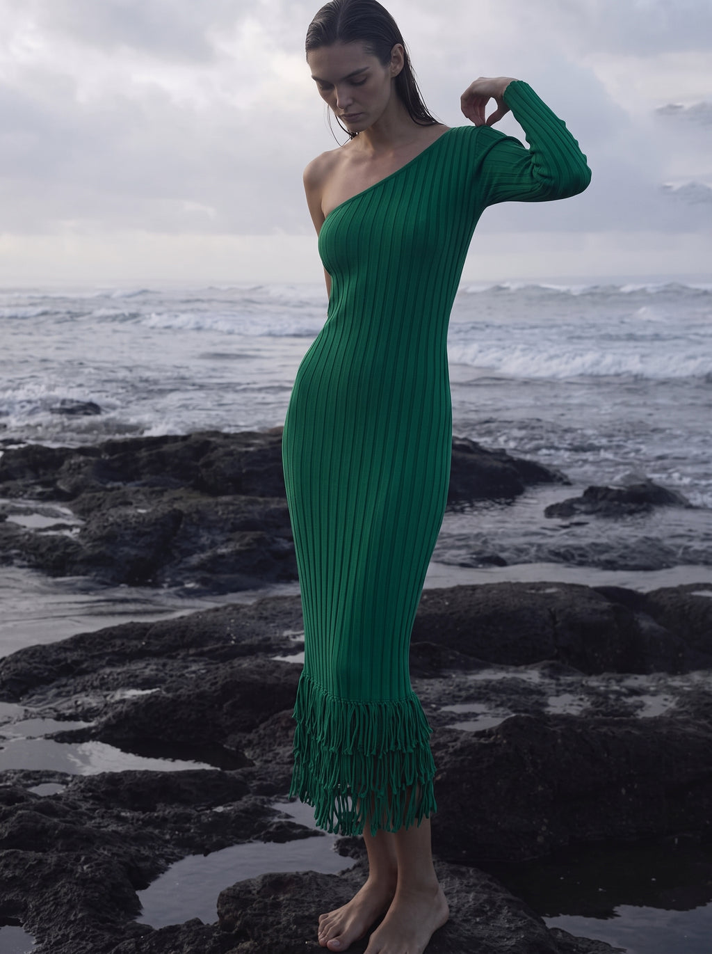 Green one sleeve knit midi dress