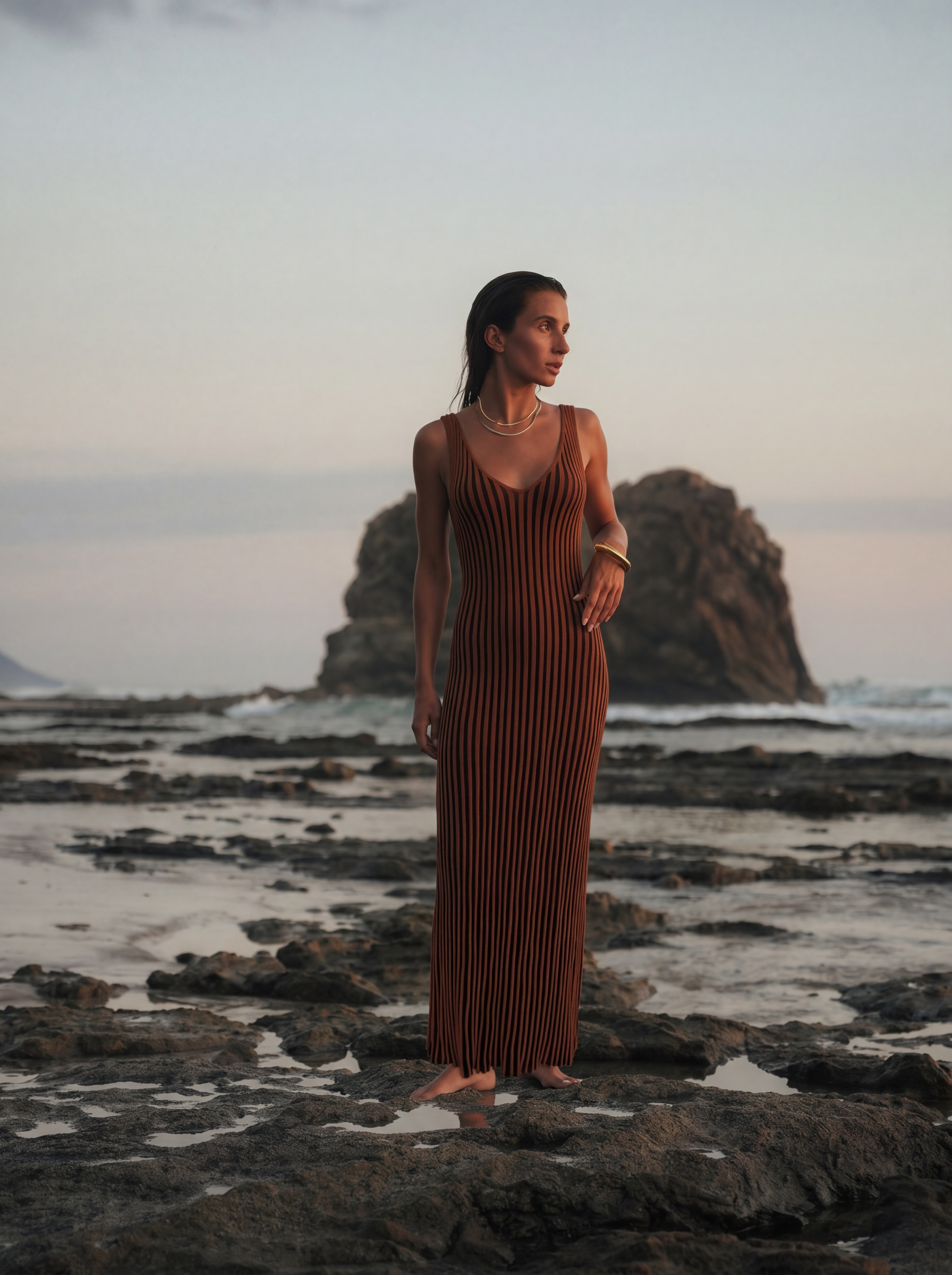 Brown ribbed knit midi dress – THEALLIEE